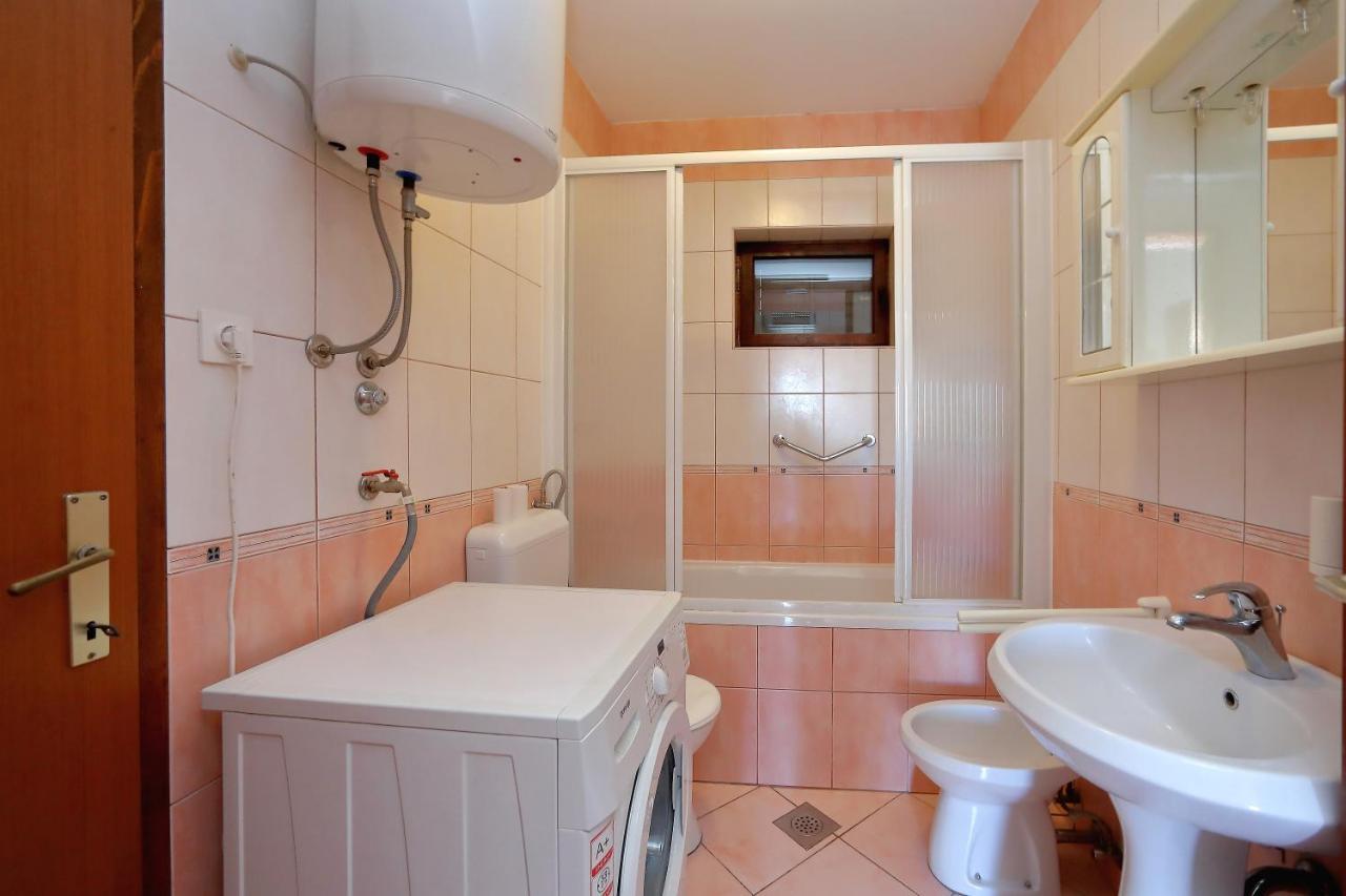 Apartmani Bruno Bibinje Exterior photo